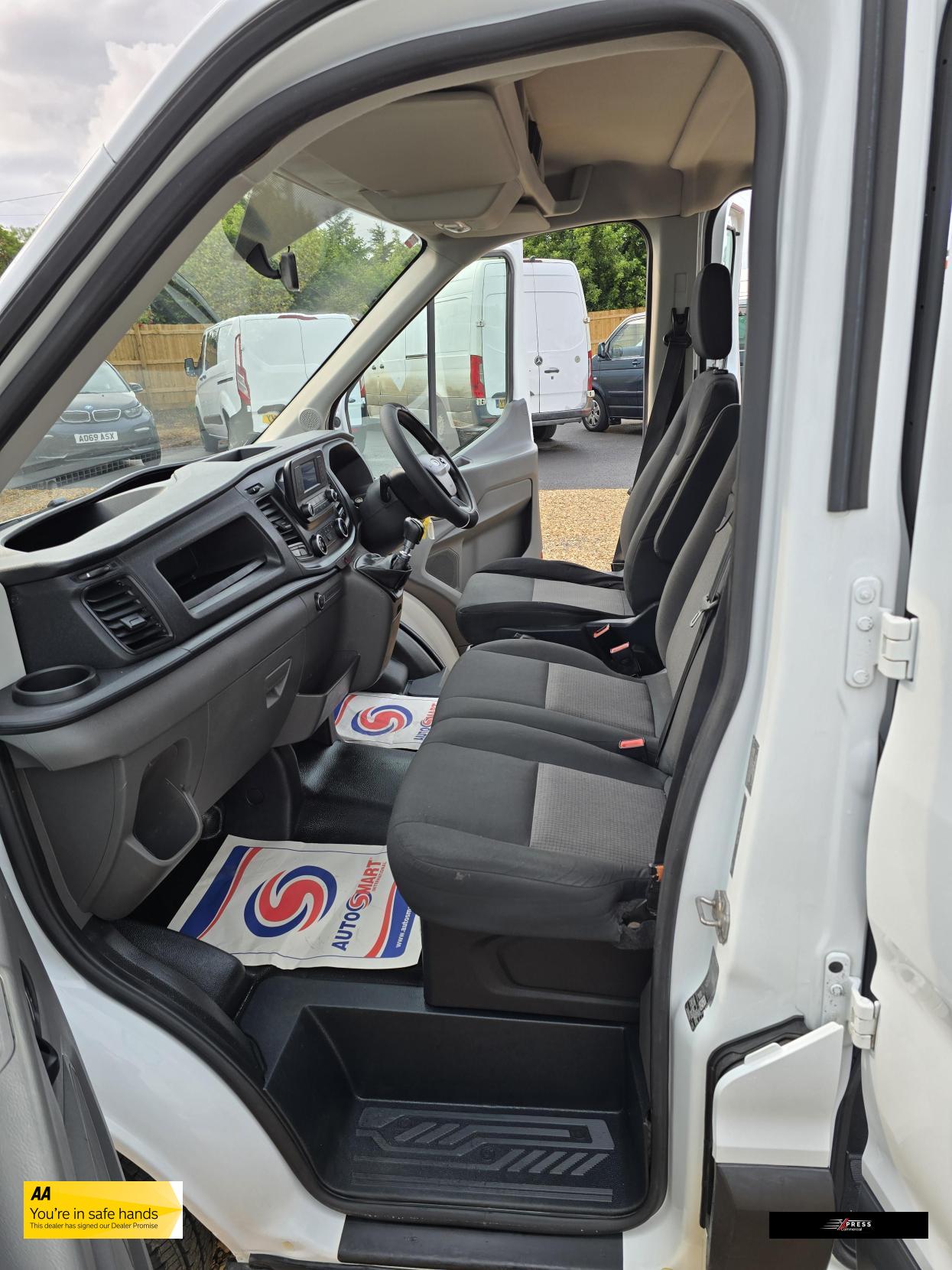 Ford Transit Transit 2.0 350 EcoBlue Leader Tipper Double Cab 4dr Diesel Manual RWD L3 Euro 6 (s/s) (1-Way, Aluminium, 1-Stop) (130 ps)