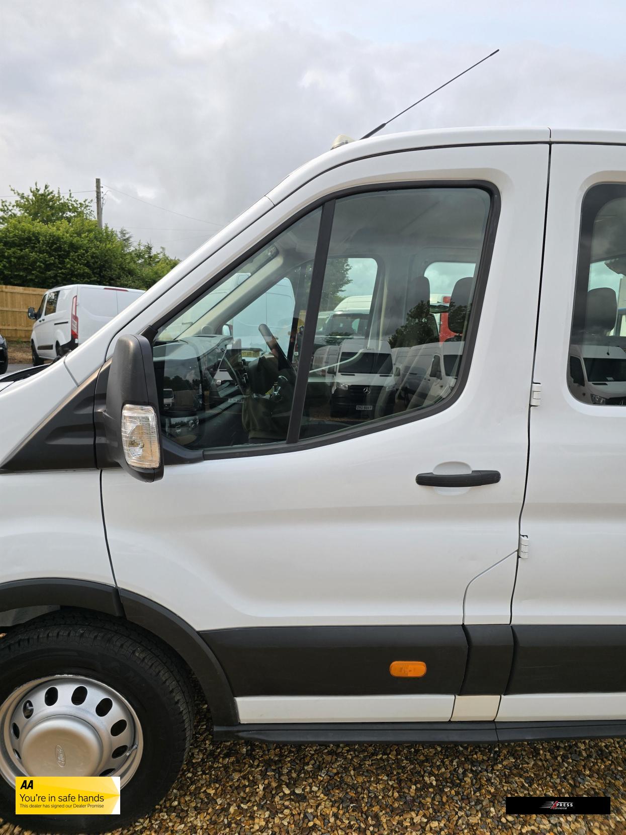 Ford Transit Transit 2.0 350 EcoBlue Leader Tipper Double Cab 4dr Diesel Manual RWD L3 Euro 6 (s/s) (1-Way, Aluminium, 1-Stop) (130 ps)