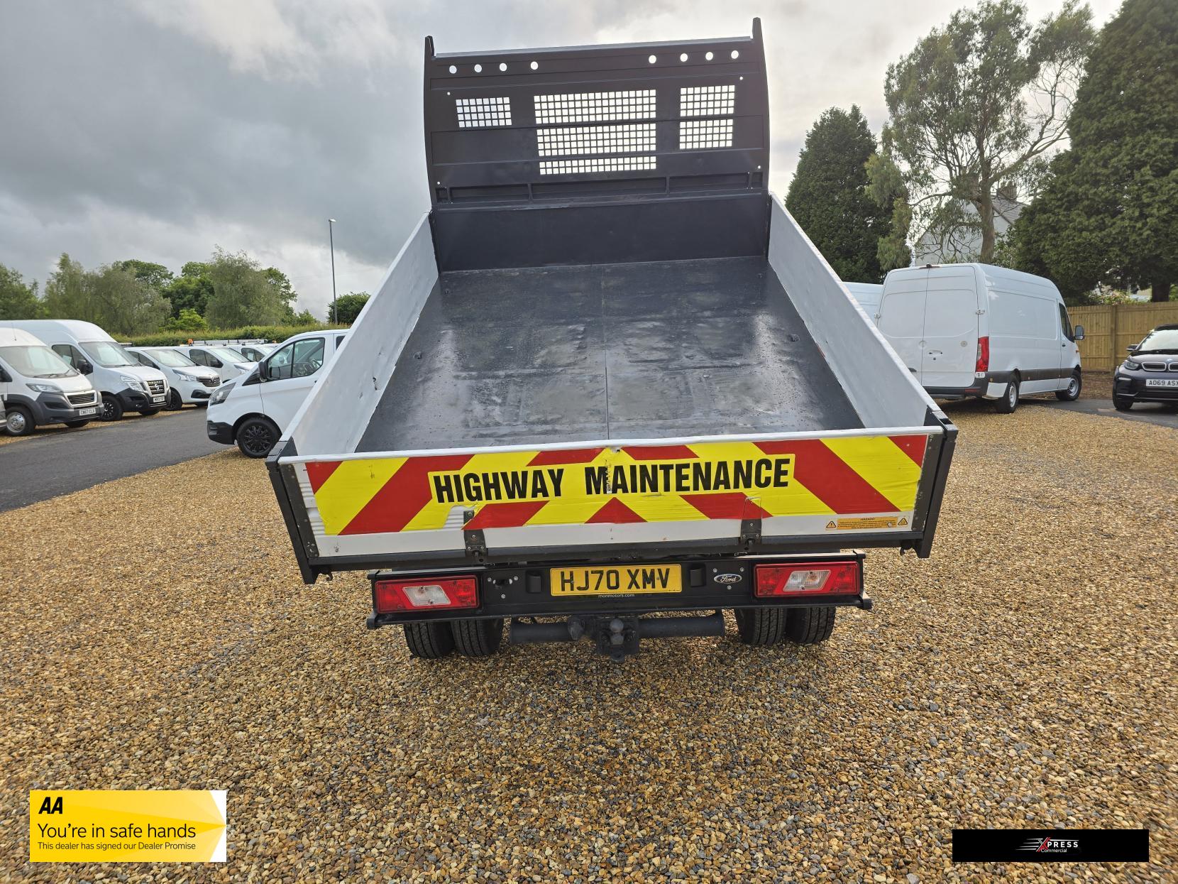 Ford Transit Transit 2.0 350 EcoBlue Leader Tipper Double Cab 4dr Diesel Manual RWD L3 Euro 6 (s/s) (1-Way, Aluminium, 1-Stop) (130 ps)