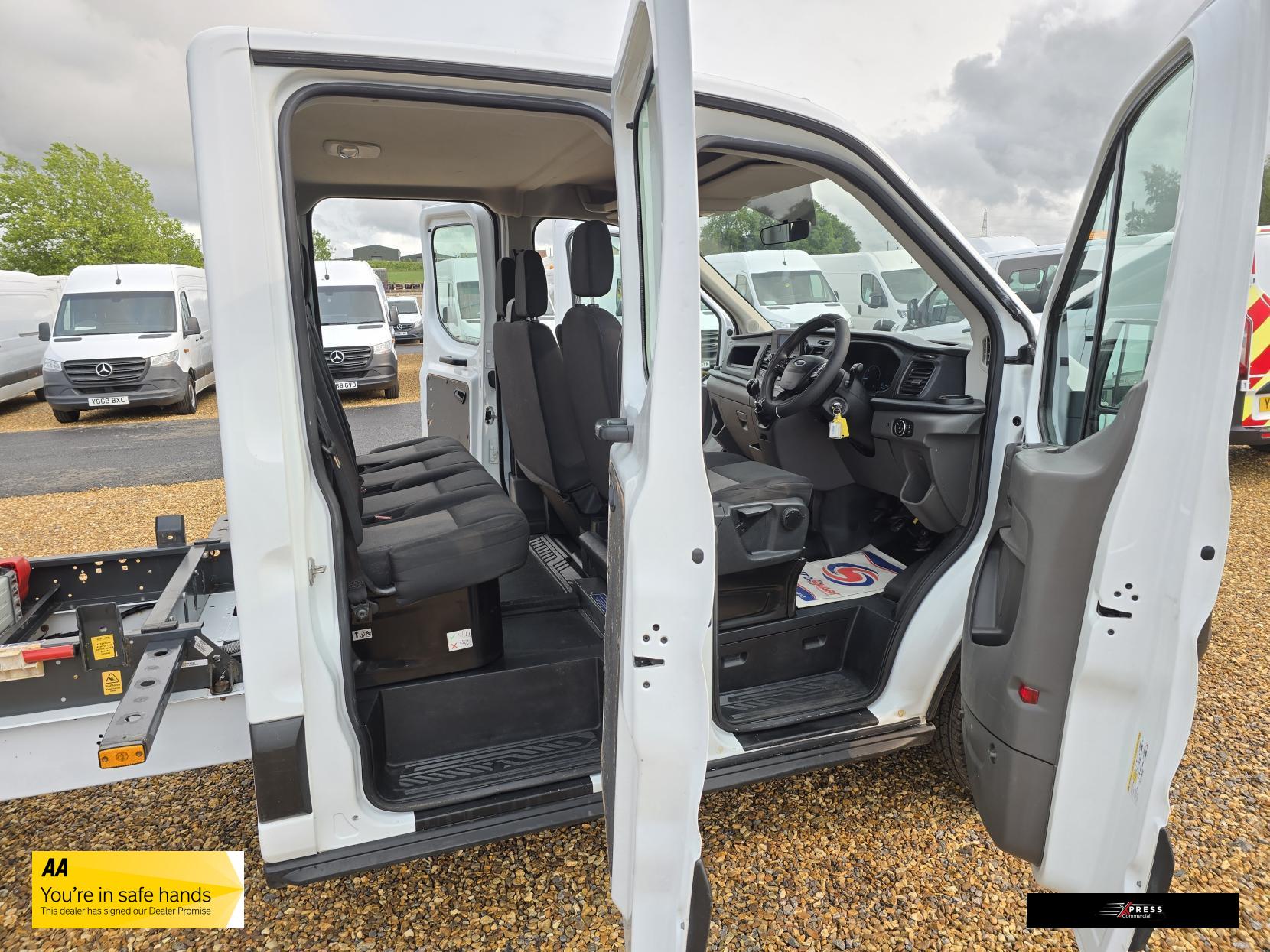 Ford Transit Transit 2.0 350 EcoBlue Leader Tipper Double Cab 4dr Diesel Manual RWD L3 Euro 6 (s/s) (1-Way, Aluminium, 1-Stop) (130 ps)