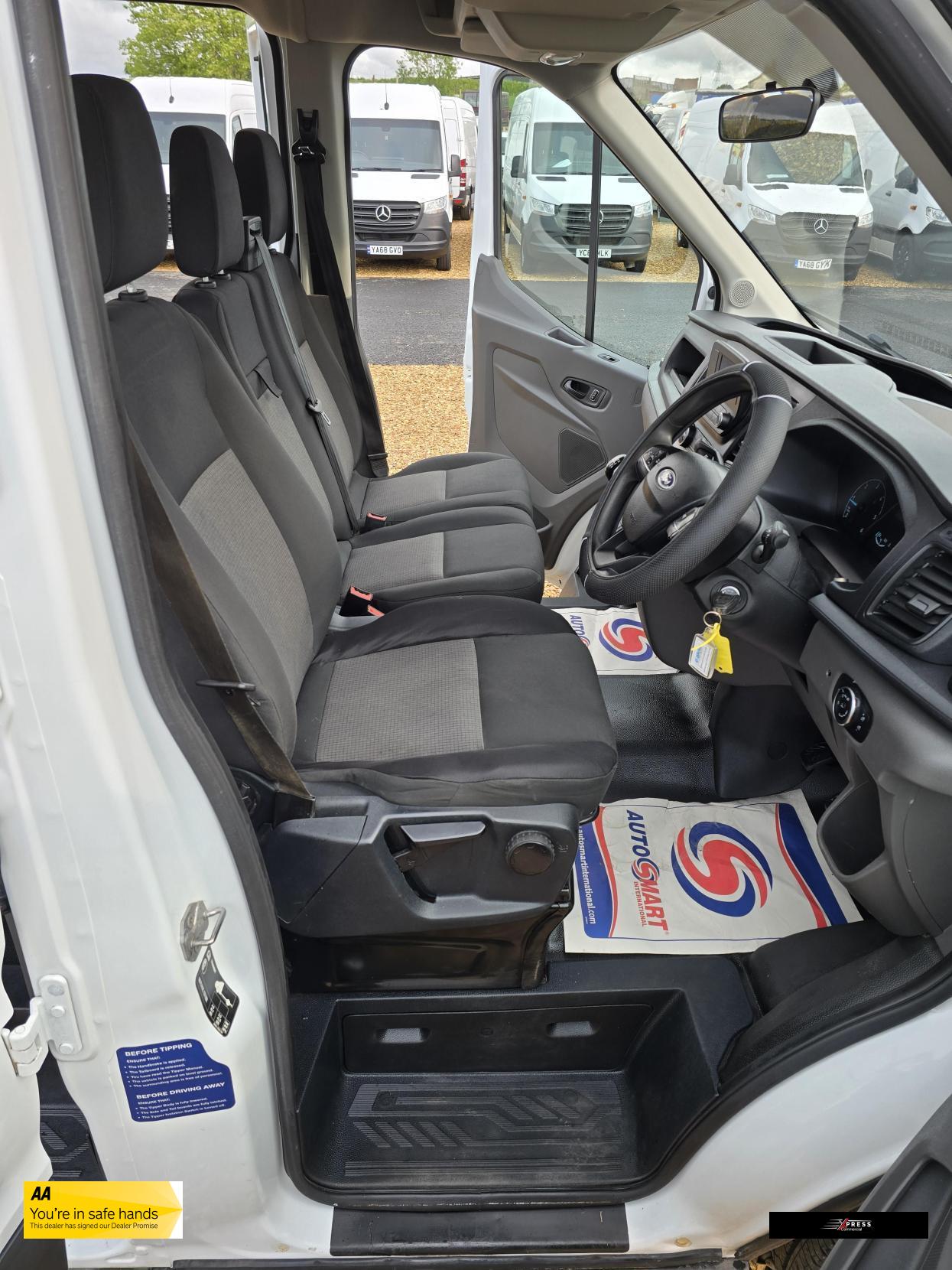 Ford Transit Transit 2.0 350 EcoBlue Leader Tipper Double Cab 4dr Diesel Manual RWD L3 Euro 6 (s/s) (1-Way, Aluminium, 1-Stop) (130 ps)