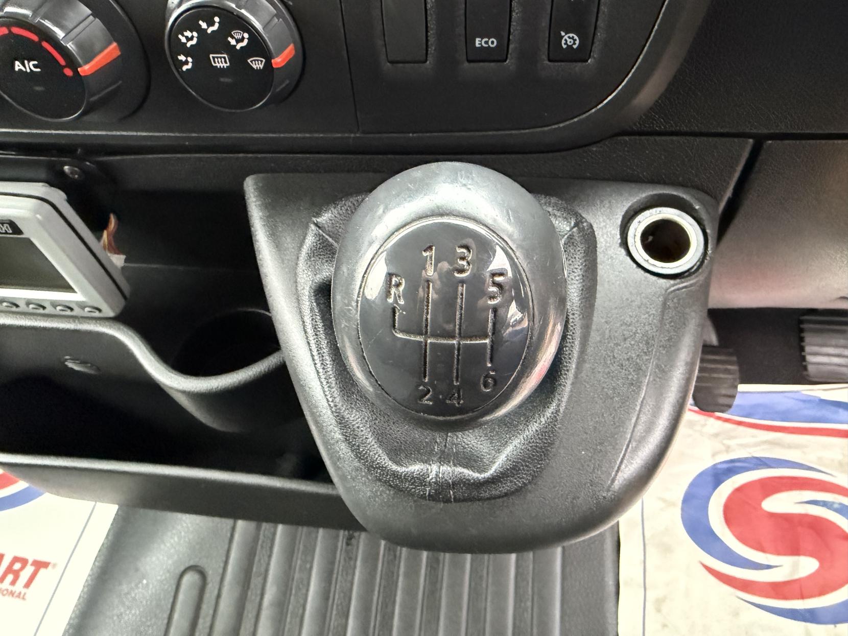 Vauxhall Movano 2.3 CDTi 3500 Panel Van 5dr Diesel Manual FWD L2 H2 Euro 6 (130 ps)