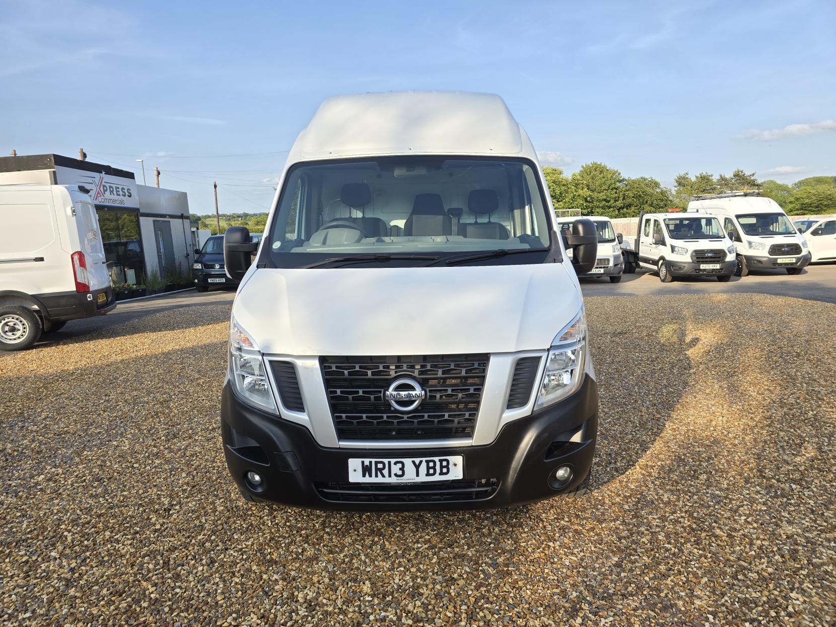 Nissan NV400 2.3 dCi 35 SE Panel Van 5dr Diesel Manual FWD L2 H3 Euro 5 (125 bhp)