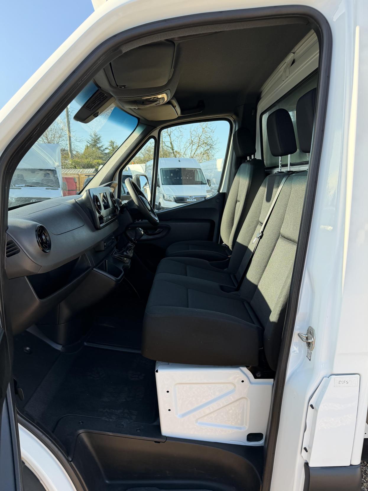 Mercedes-Benz Sprinter 2.1 314 CDI Chassis Cab 2dr Diesel Manual RWD L3 Euro 6 (s/s) (143 ps)