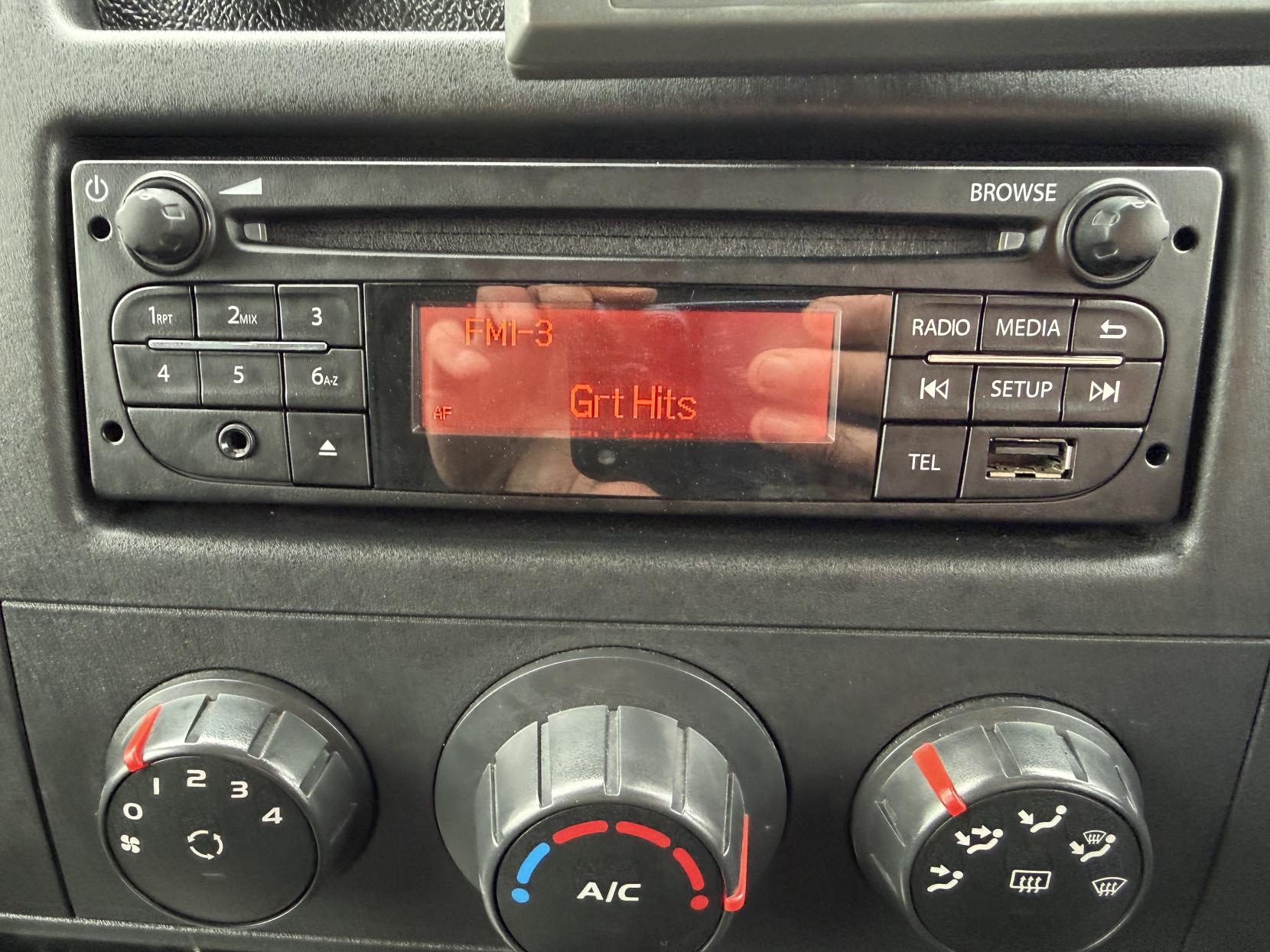 Vauxhall Movano 2.3 CDTi 3500 Panel Van 5dr Diesel Manual FWD L2 H2 Euro 6 (130 ps)