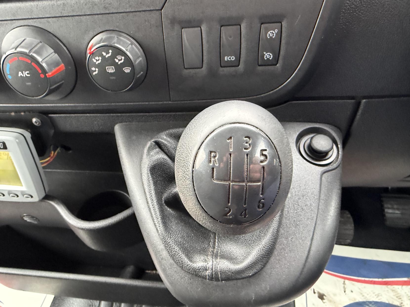 Vauxhall Movano 2.3 CDTi 3500 Panel Van 5dr Diesel Manual FWD L2 H2 Euro 6 (130 ps)