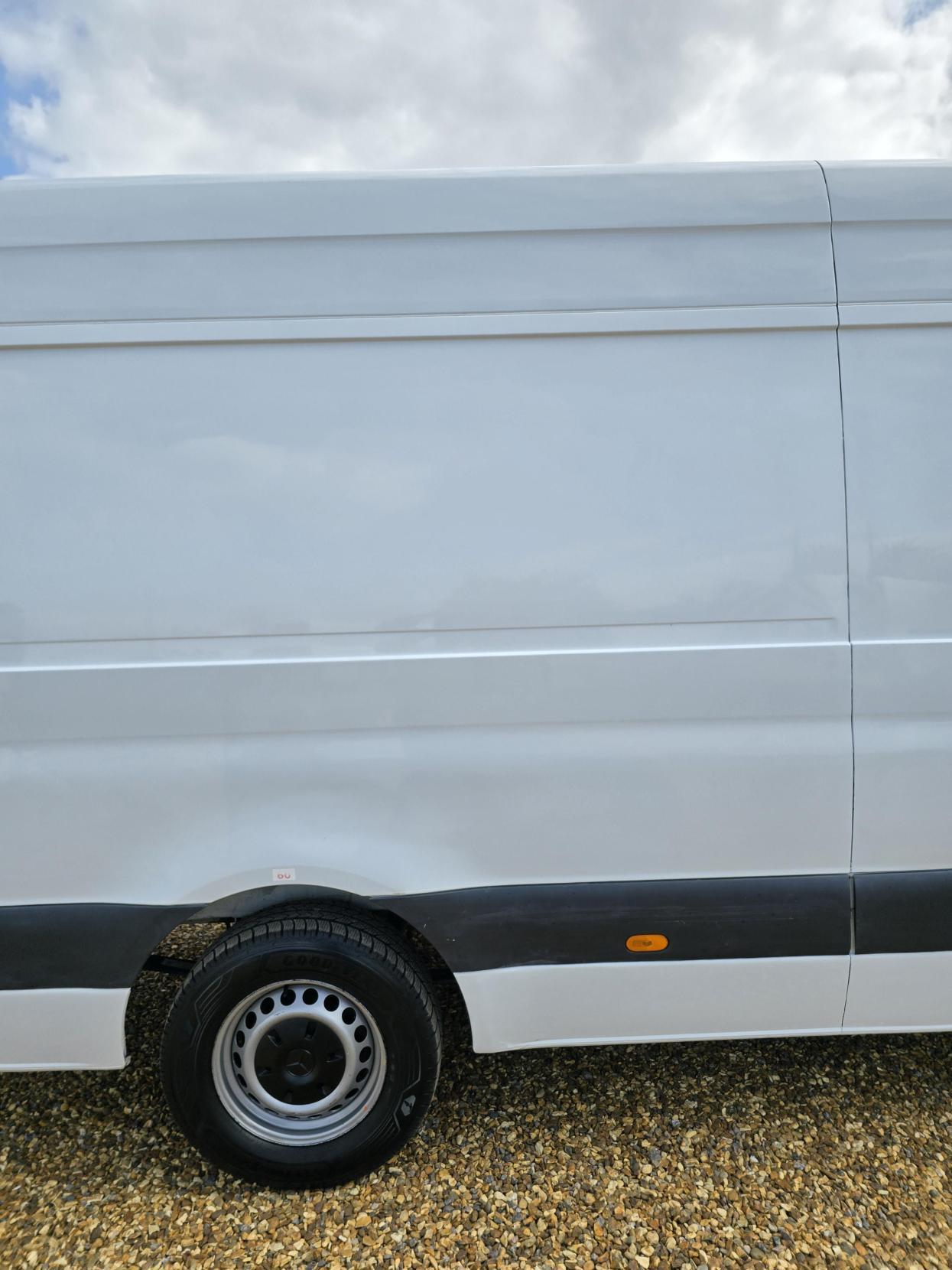 Mercedes-Benz Sprinter 2.1 311 CDI Panel Van 5dr Diesel Manual RWD L3 H2 Euro 6 (114 ps)