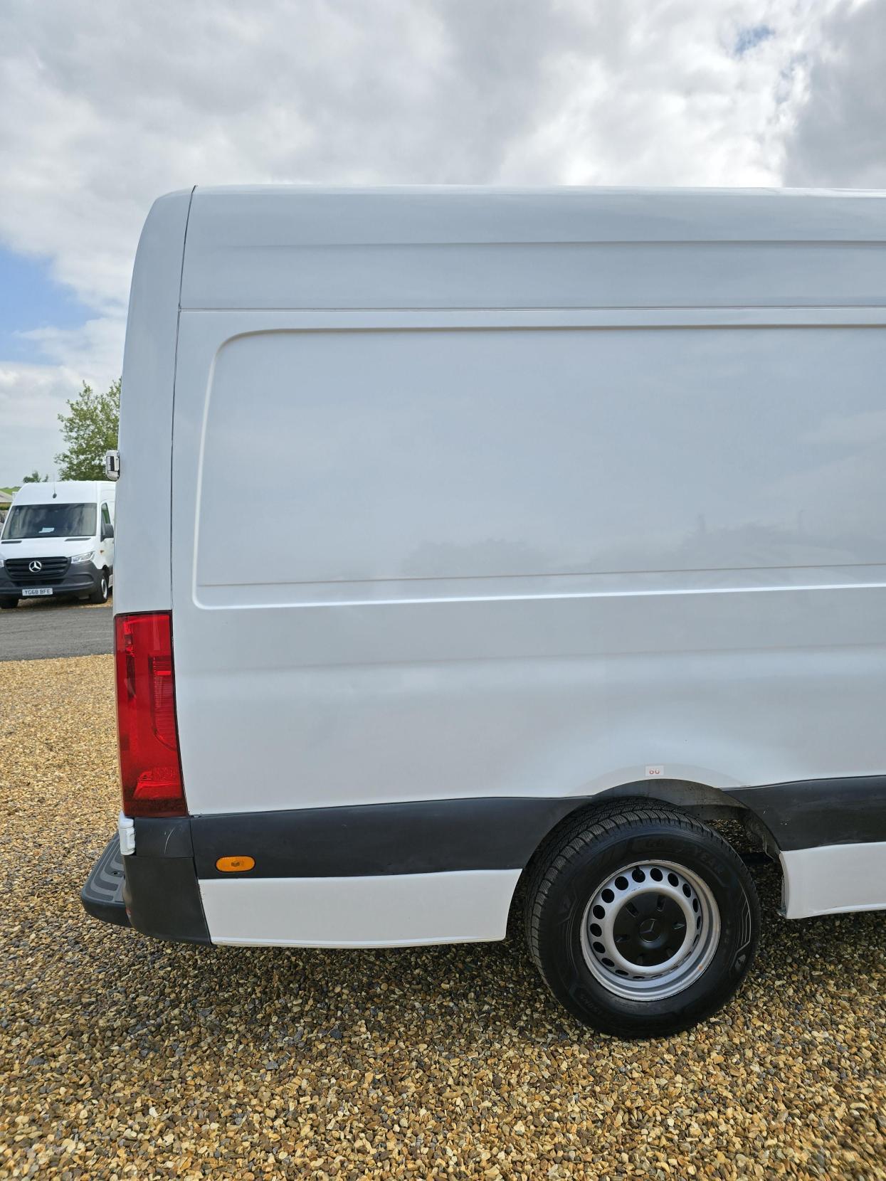 Mercedes-Benz Sprinter 2.1 311 CDI Panel Van 5dr Diesel Manual RWD L3 H2 Euro 6 (114 ps)