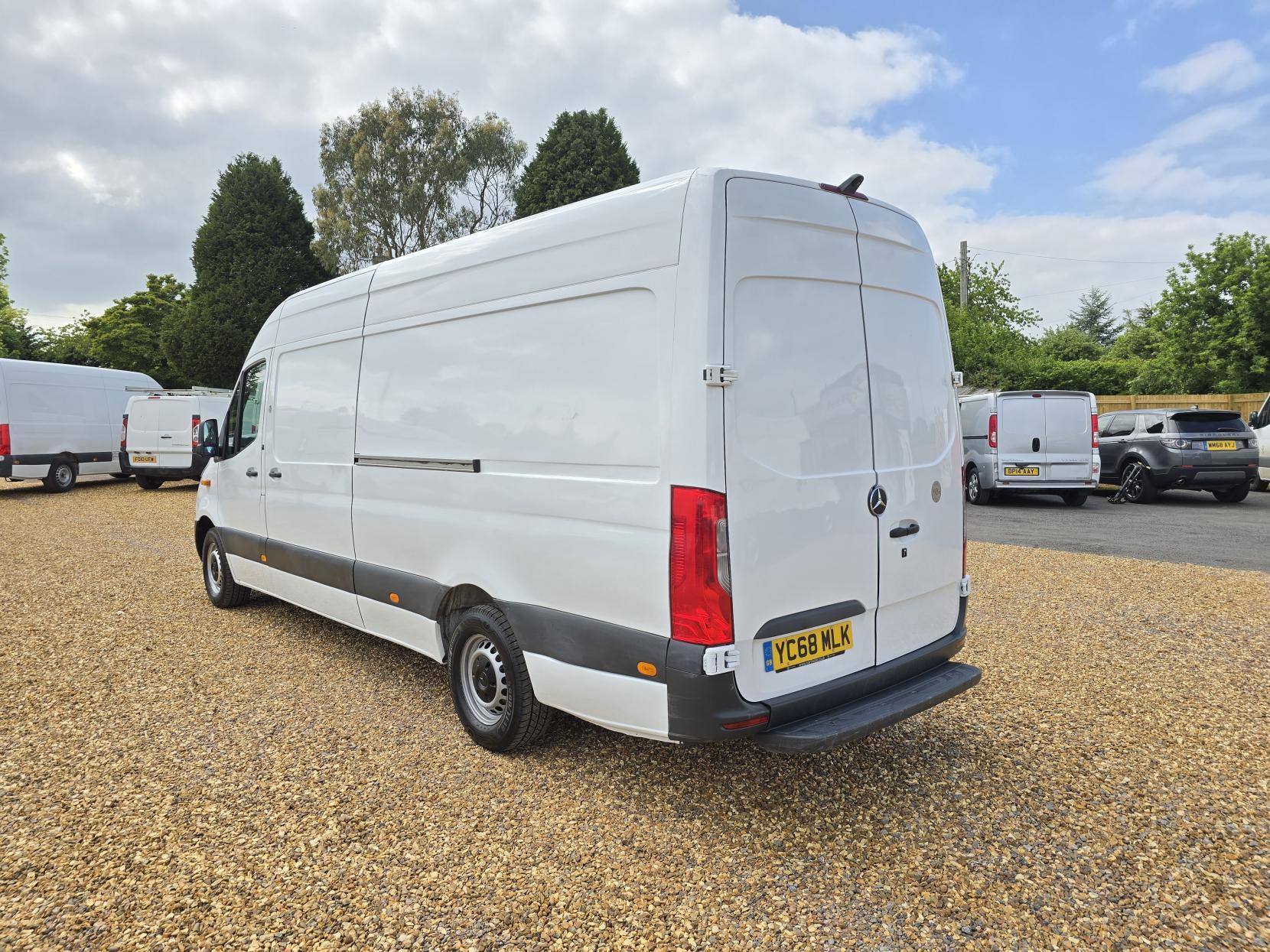Mercedes-Benz Sprinter 2.1 311 CDI Panel Van 5dr Diesel Manual RWD L3 H2 Euro 6 (114 ps)