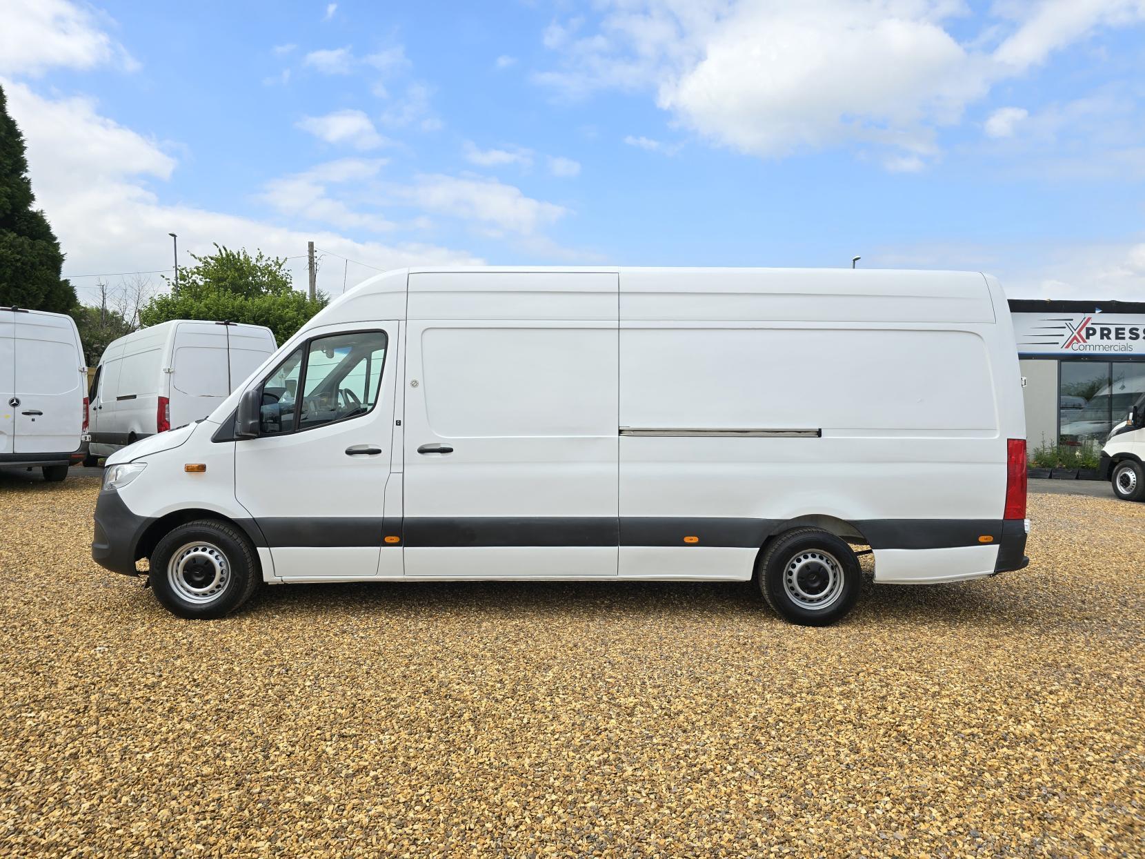 Mercedes-Benz Sprinter 2.1 311 CDI Panel Van 5dr Diesel Manual RWD L3 H2 Euro 6 (114 ps)