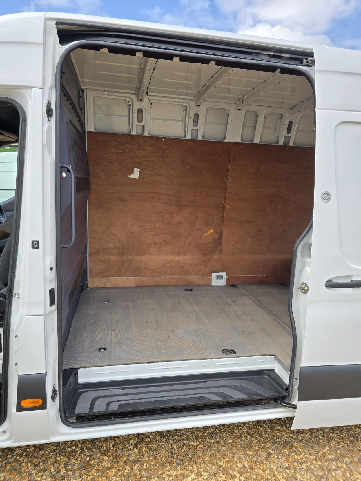 Mercedes-Benz Sprinter 2.1 311 CDI Panel Van 5dr Diesel Manual RWD L3 H2 Euro 6 (114 ps)