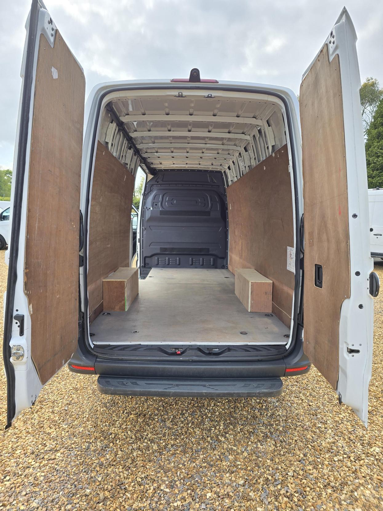 Mercedes-Benz Sprinter 2.1 311 CDI Panel Van 5dr Diesel Manual RWD L3 H2 Euro 6 (114 ps)