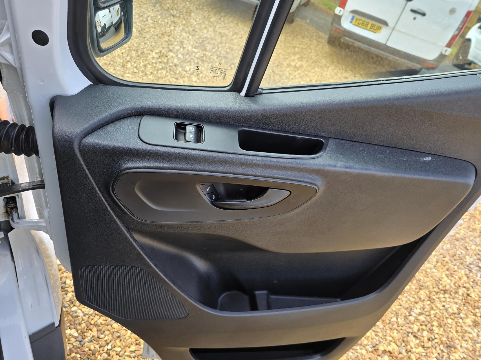 Mercedes-Benz Sprinter 2.1 311 CDI Panel Van 5dr Diesel Manual RWD L3 H2 Euro 6 (114 ps)