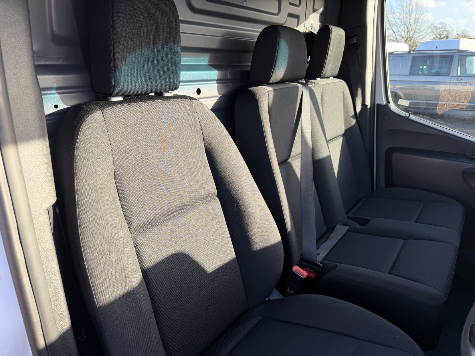 Mercedes-Benz Sprinter 2.1 316 CDI Panel Van 5dr Diesel Manual RWD L2 H2 Euro 6 (163 ps)