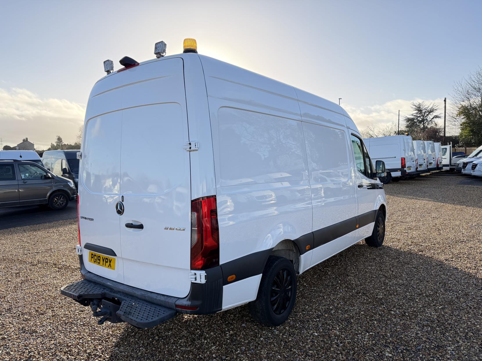 Mercedes-Benz Sprinter 2.1 316 CDI Panel Van 5dr Diesel Manual RWD L2 H2 Euro 6 (163 ps)