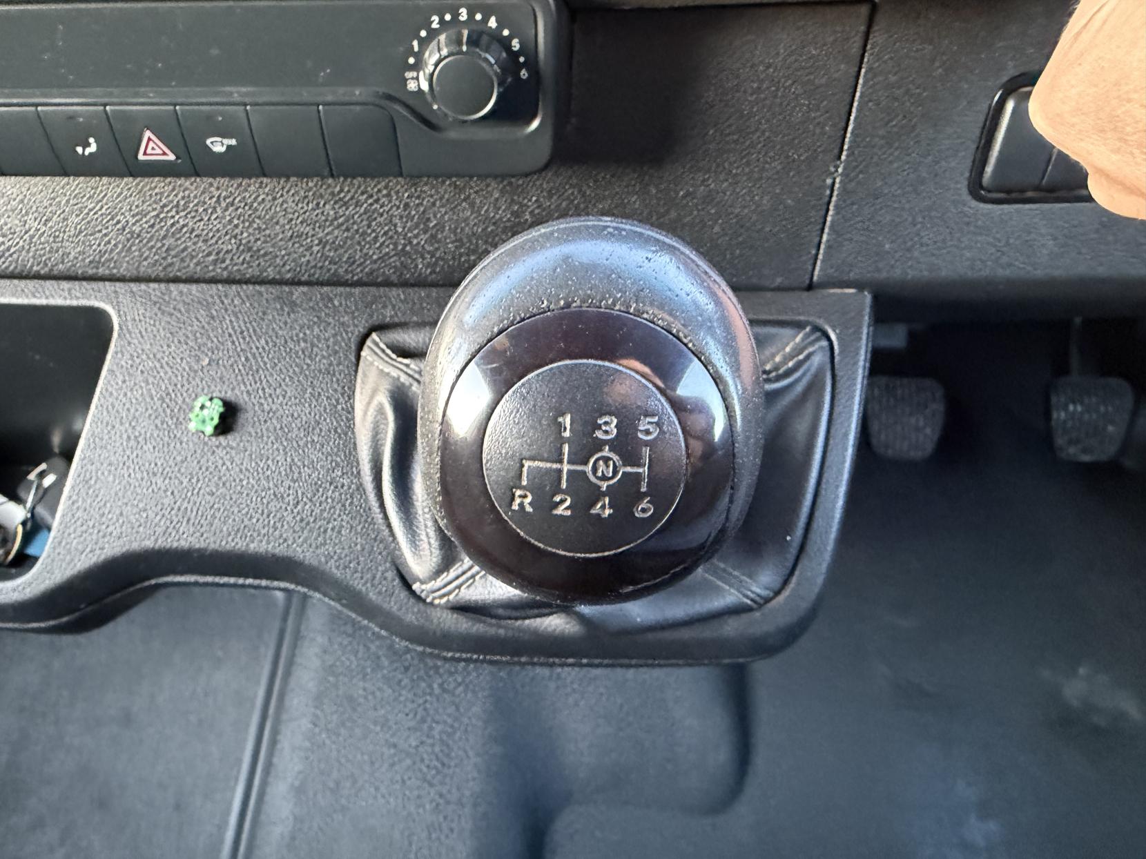 Mercedes-Benz Sprinter 2.1 316 CDI Panel Van 5dr Diesel Manual RWD L2 H2 Euro 6 (163 ps)