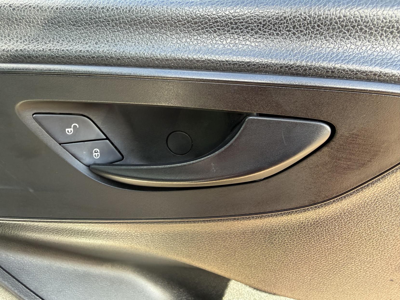 2018 Mercedes-Benz Sprinter 2.1 314 CDI Chassis Cab 2dr Diesel Manual RWD L3 Euro 6 (s/s) (143 ps) - Thumbnail 24