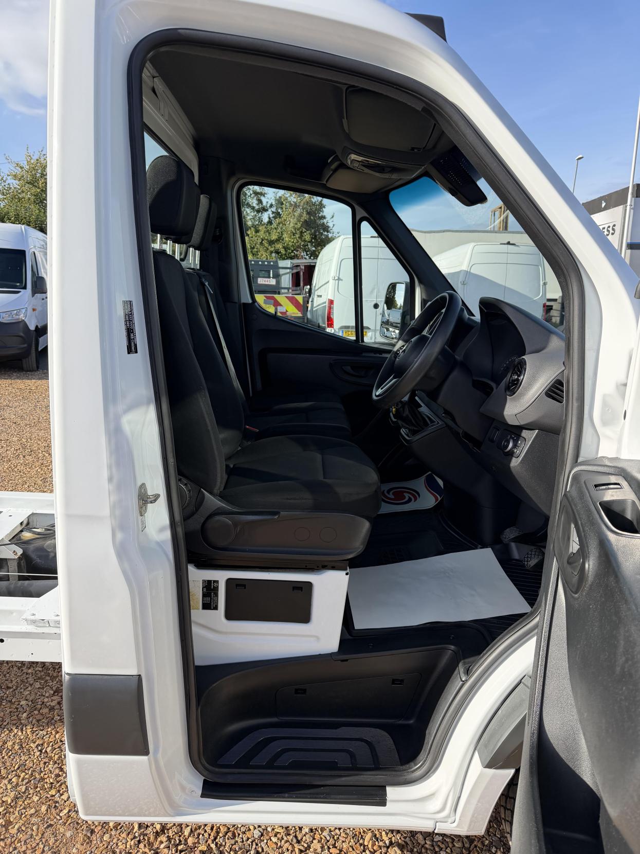 2018 Mercedes-Benz Sprinter 2.1 314 CDI Chassis Cab 2dr Diesel Manual RWD L3 Euro 6 (s/s) (143 ps) - Thumbnail 14