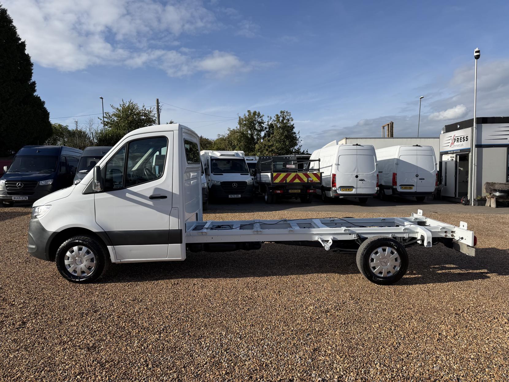 2018 Mercedes-Benz Sprinter 2.1 314 CDI Chassis Cab 2dr Diesel Manual RWD L3 Euro 6 (s/s) (143 ps) - Thumbnail 8