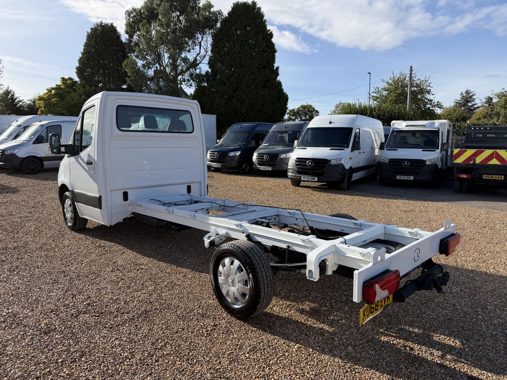 2018 Mercedes-Benz Sprinter 2.1 314 CDI Chassis Cab 2dr Diesel Manual RWD L3 Euro 6 (s/s) (143 ps) - Thumbnail 9