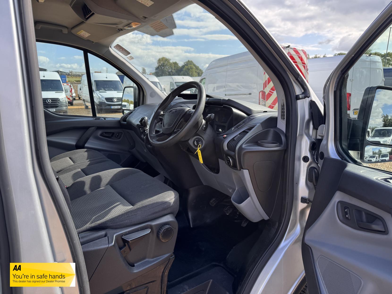 Ford Transit Custom 2.2 TDCi 310 ECOnetic Panel Van 5dr Diesel Manual L1 H1 (162 g/km, 98 bhp)