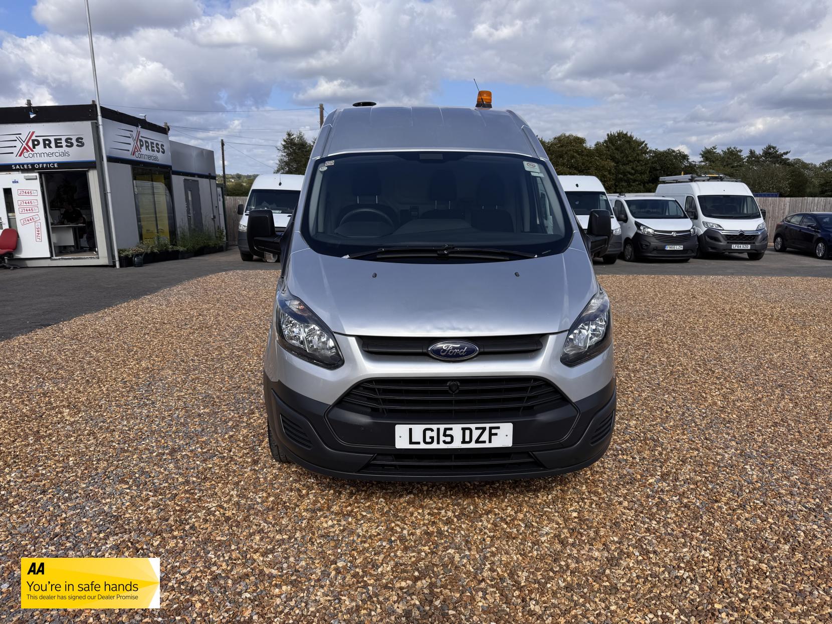 Ford Transit Custom 2.2 TDCi 310 ECOnetic Panel Van 5dr Diesel Manual L1 H1 (162 g/km, 98 bhp)