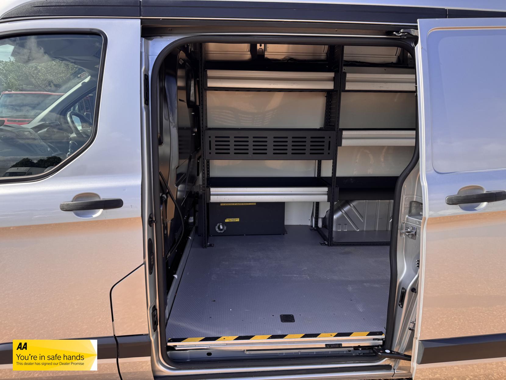 Ford Transit Custom 2.2 TDCi 310 ECOnetic Panel Van 5dr Diesel Manual L1 H1 (162 g/km, 98 bhp)