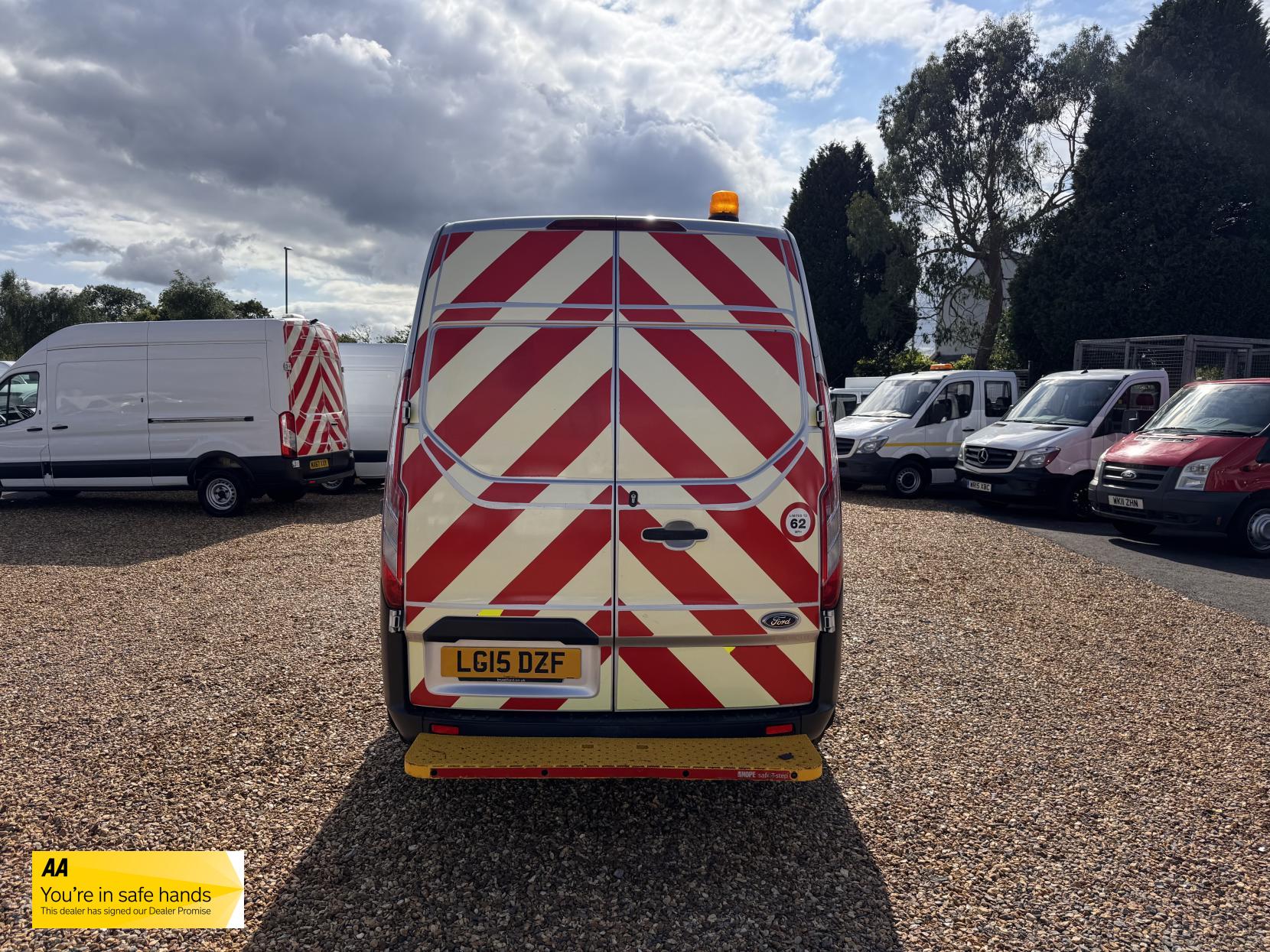 Ford Transit Custom 2.2 TDCi 310 ECOnetic Panel Van 5dr Diesel Manual L1 H1 (162 g/km, 98 bhp)