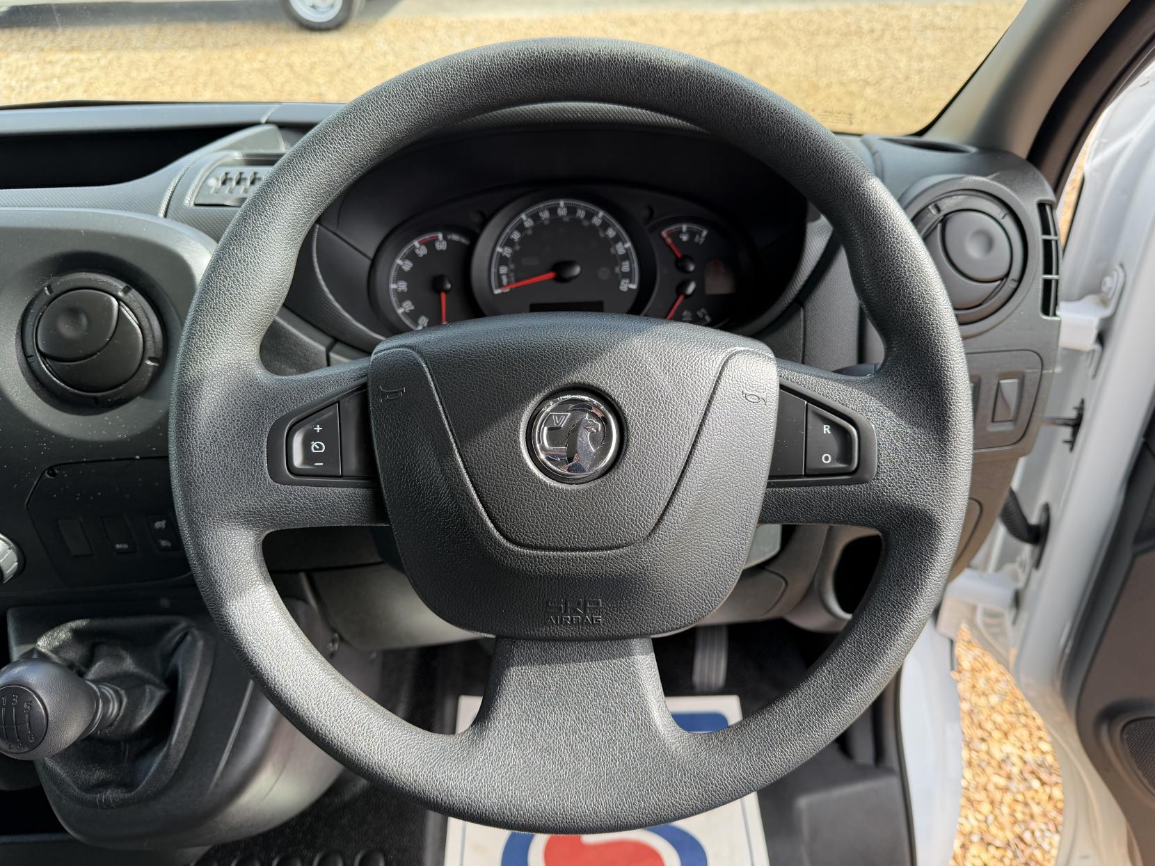 Vauxhall Movano 2.3 CDTi 3500 Panel Van 5dr Diesel Manual FWD L2 H2 Euro 6 (130 ps)