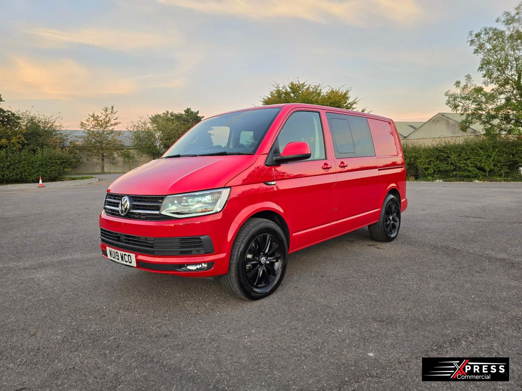 Volkswagen Transporter 2.0 TDI T32 BlueMotion Tech Highline Crew Van DSG FWD SWB Euro 6 (s/s) 5dr