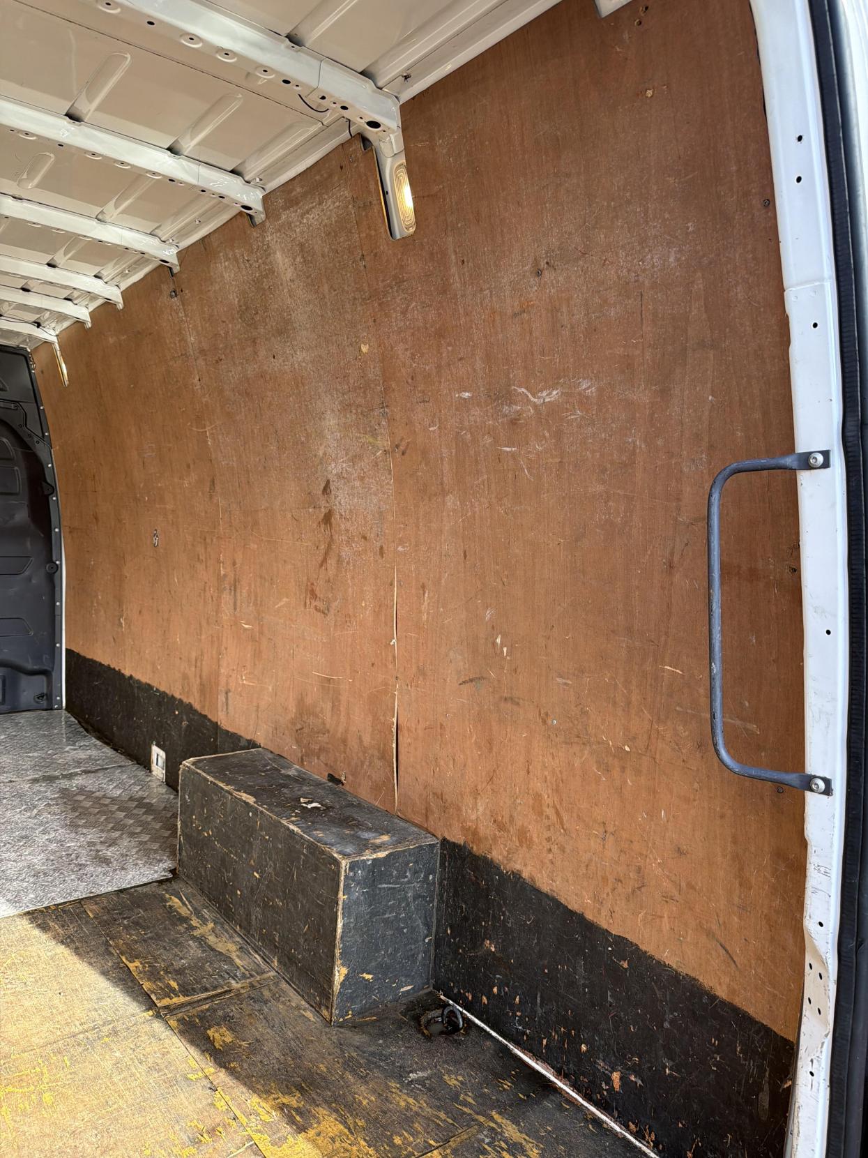 Mercedes-Benz Sprinter 2.1 314 CDI Panel Van 5dr Diesel Manual RWD L3 H2 Euro 6 (143 ps)