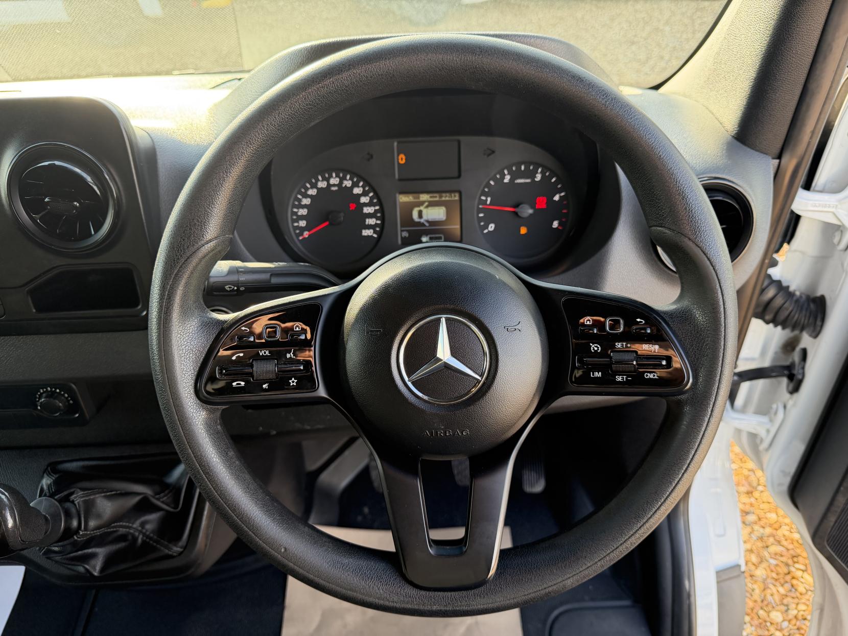 Mercedes-Benz Sprinter 2.1 314 CDI Panel Van 5dr Diesel Manual RWD L3 H2 Euro 6 (143 ps)