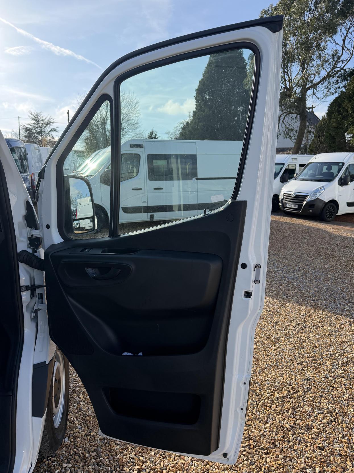 Mercedes-Benz Sprinter 2.1 314 CDI Panel Van 5dr Diesel Manual RWD L3 H2 Euro 6 (143 ps)