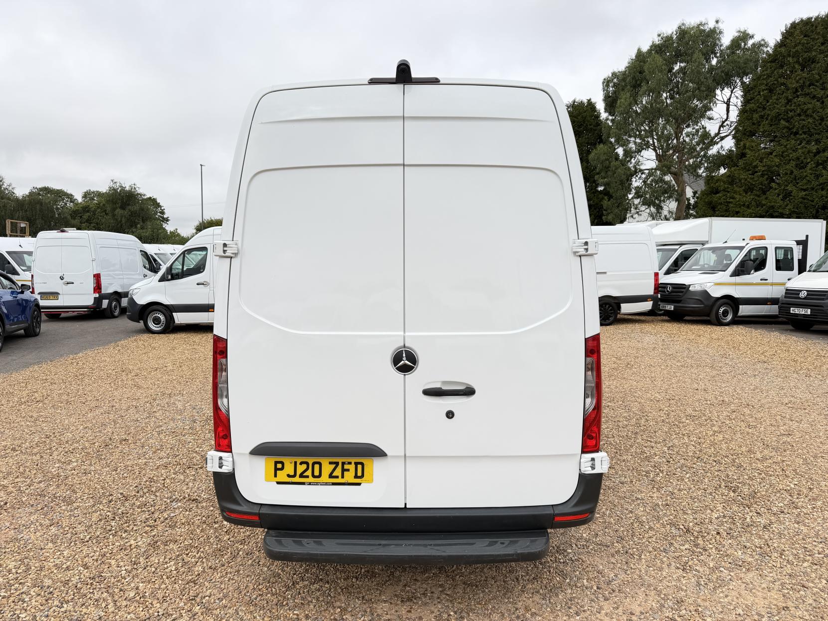 2020 Mercedes-Benz Sprinter 2.1 311 CDI Panel Van 5dr Diesel Manual RWD L3 H2 Euro 6 (114 ps) - Thumbnail 10