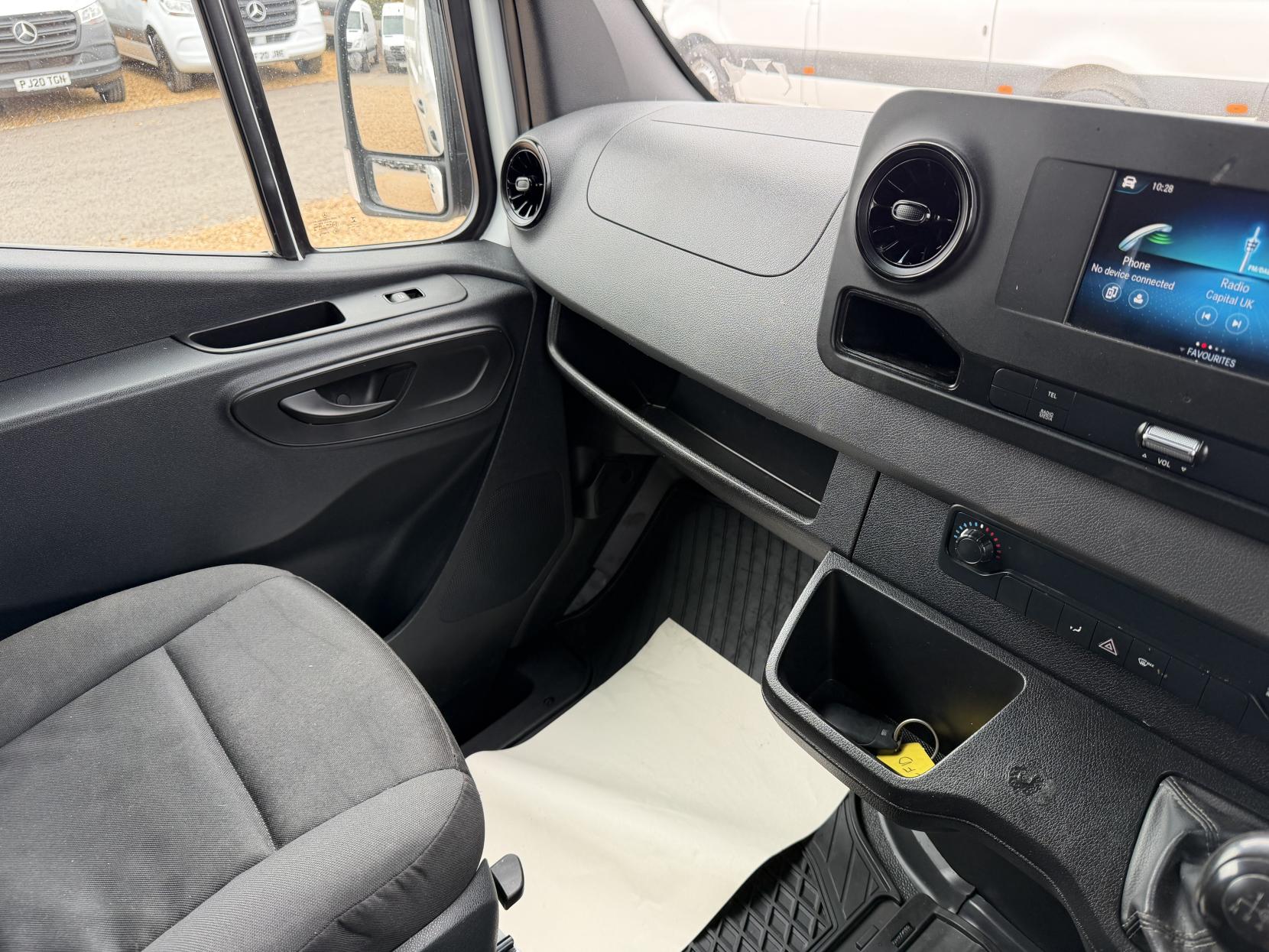 2020 Mercedes-Benz Sprinter 2.1 311 CDI Panel Van 5dr Diesel Manual RWD L3 H2 Euro 6 (114 ps) - Thumbnail 35