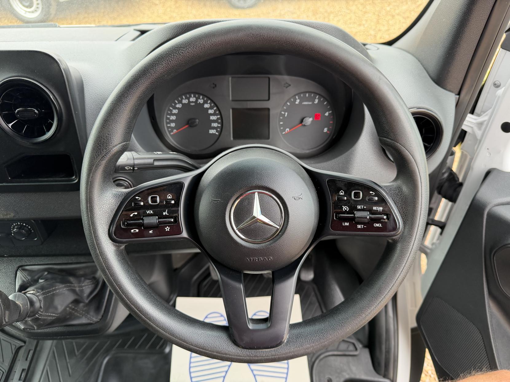 2020 Mercedes-Benz Sprinter 2.1 311 CDI Panel Van 5dr Diesel Manual RWD L3 H2 Euro 6 (114 ps) - Thumbnail 27