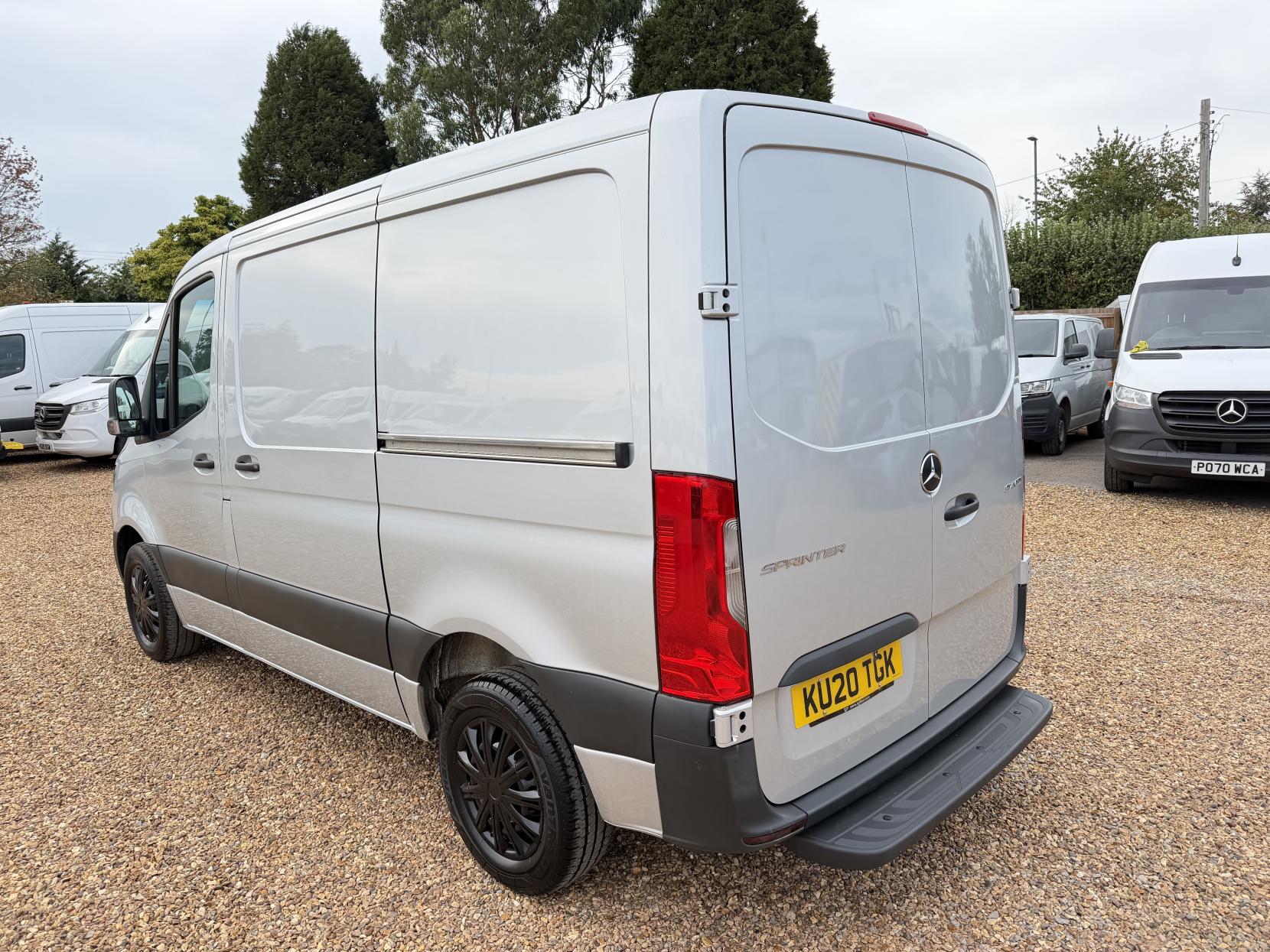 2020 Mercedes-Benz Sprinter 2.1 314 CDI Panel Van 5dr Diesel Manual FWD L1 H1 Euro 6 (143 ps) - Thumbnail 9