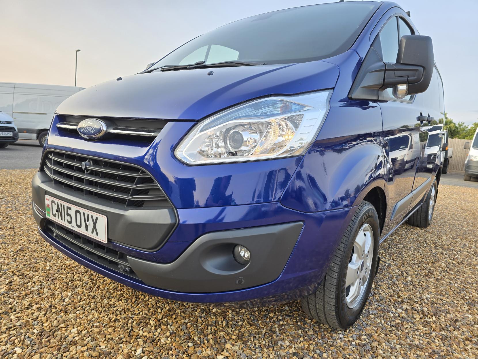 Ford Transit Custom 2.2 TDCi 270 Trend Panel Van 5dr Diesel Manual L1 H1 (186 g/km, 123 bhp)