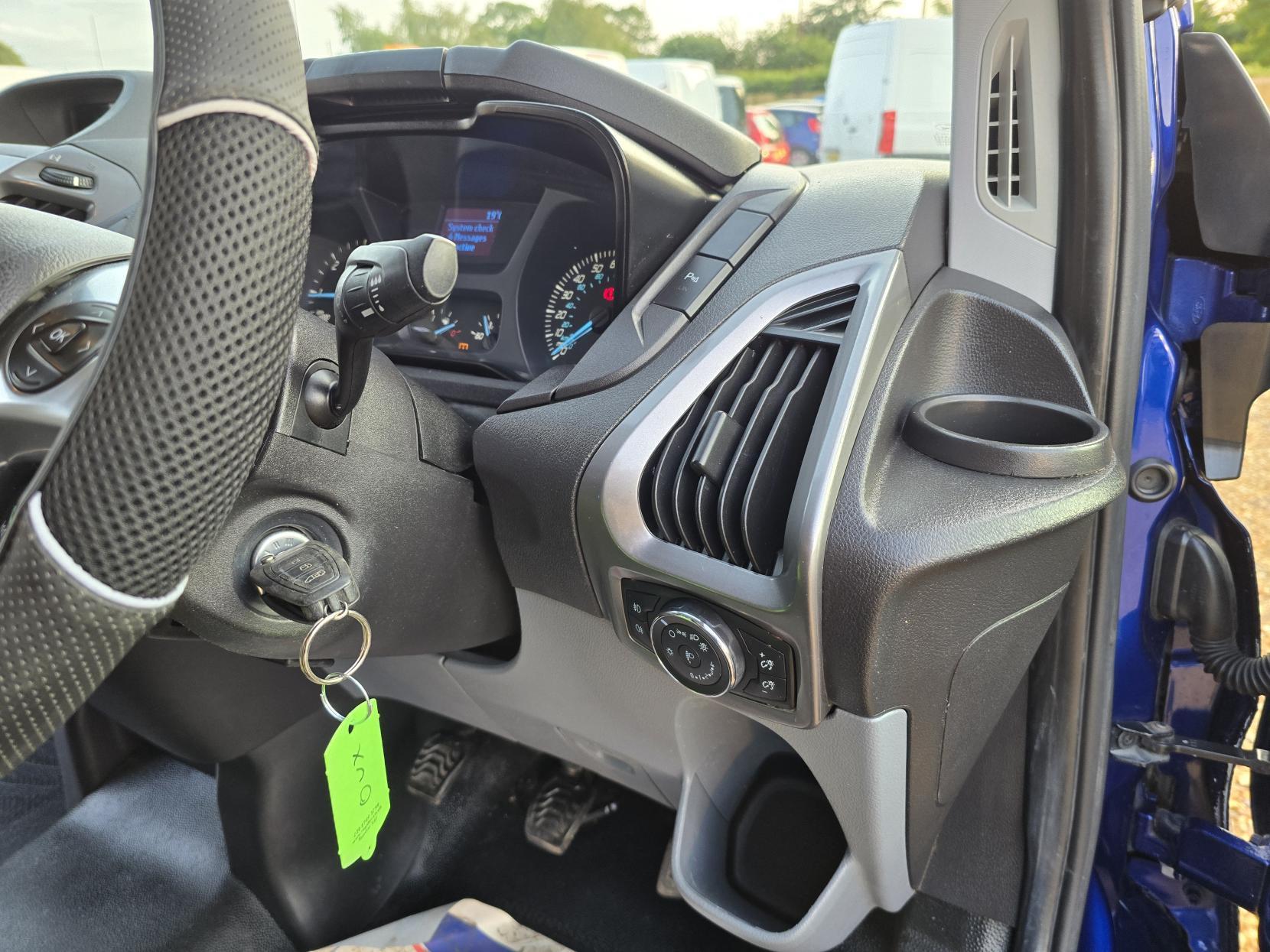 Ford Transit Custom 2.2 TDCi 270 Trend Panel Van 5dr Diesel Manual L1 H1 (186 g/km, 123 bhp)