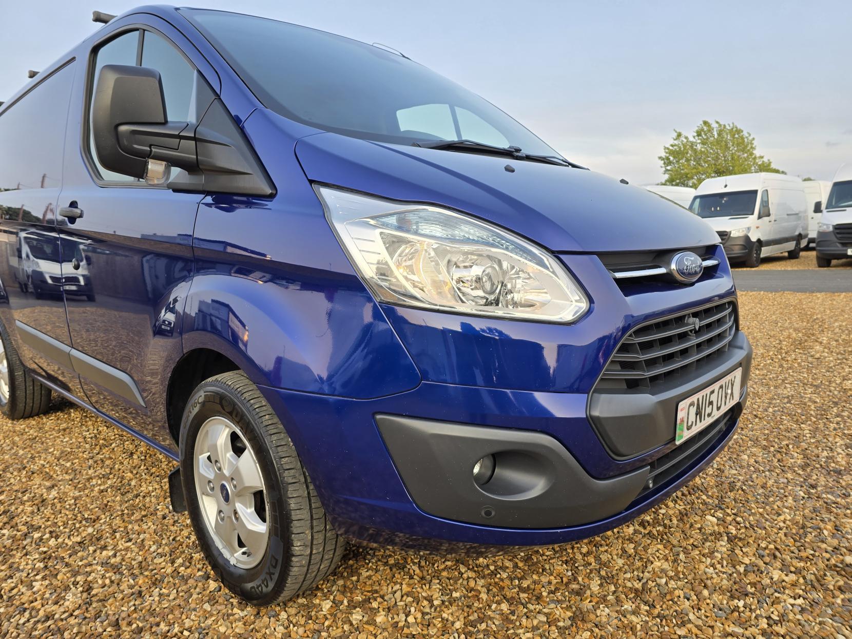 Ford Transit Custom 2.2 TDCi 270 Trend Panel Van 5dr Diesel Manual L1 H1 (186 g/km, 123 bhp)