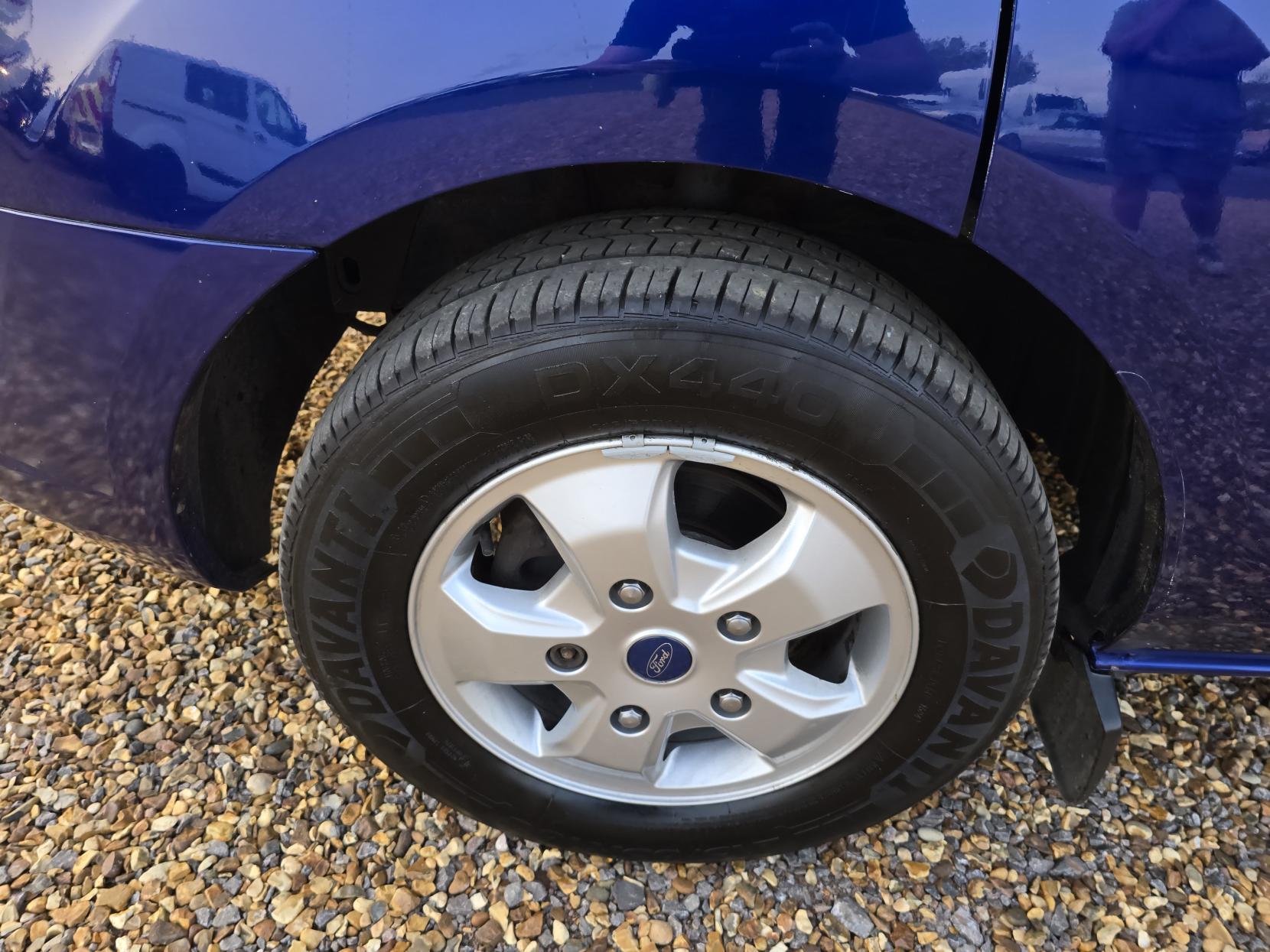 Ford Transit Custom 2.2 TDCi 270 Trend Panel Van 5dr Diesel Manual L1 H1 (186 g/km, 123 bhp)