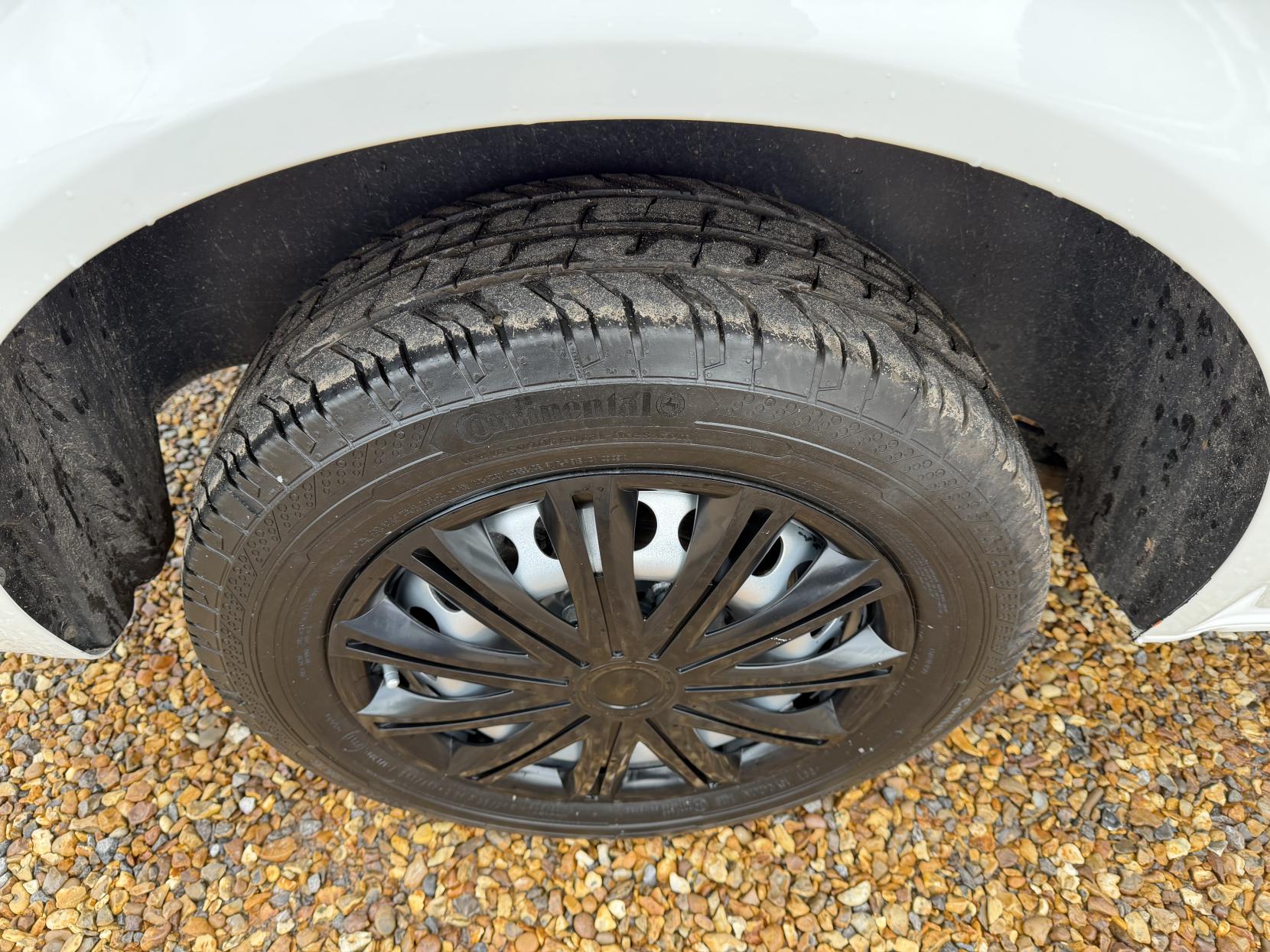 Volkswagen Transporter 2.0 TDI T28 Trendline Panel Van 5dr Diesel Manual FWD LWB Euro 6 (s/s) (102 ps)