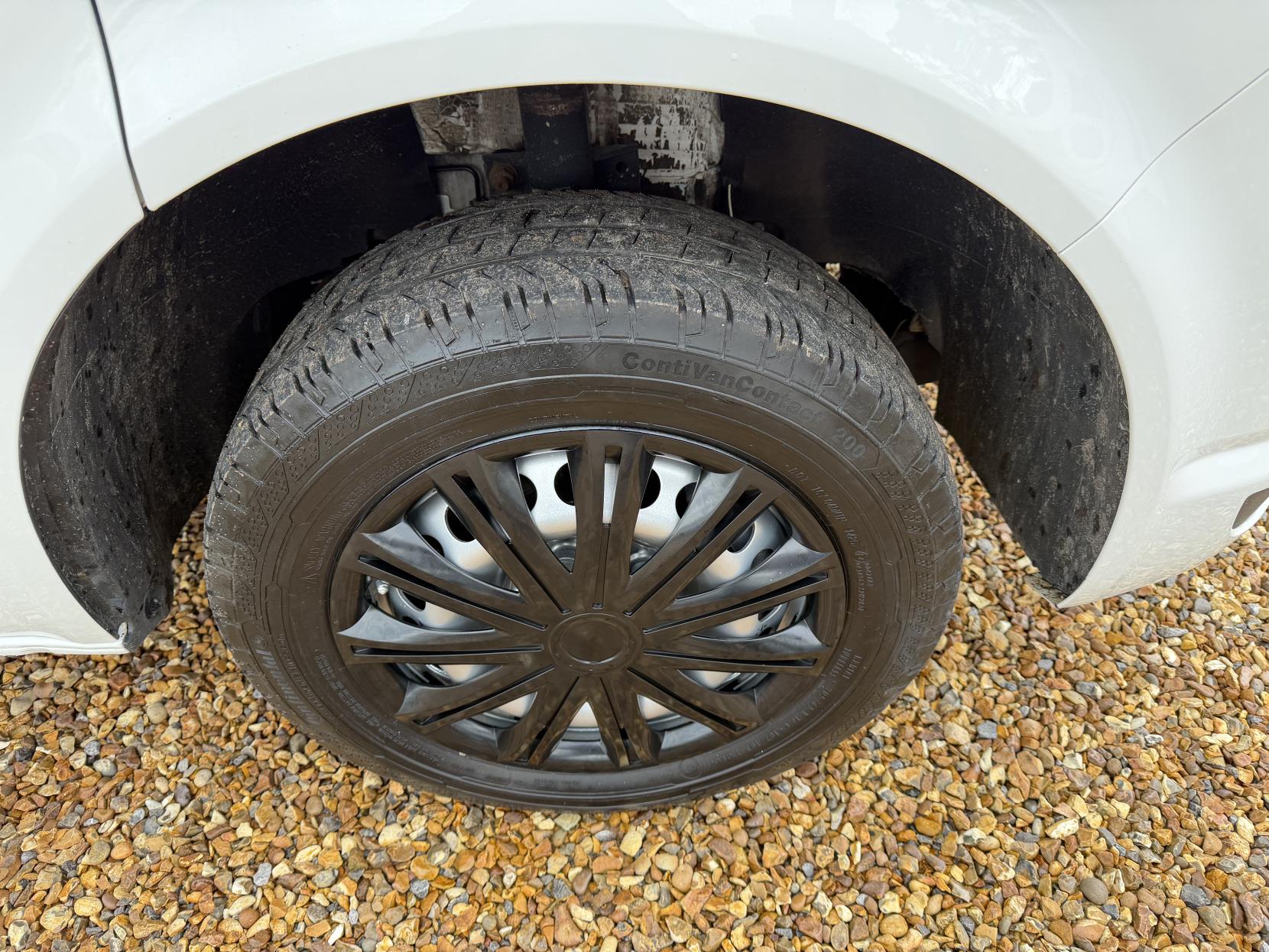 Volkswagen Transporter 2.0 TDI T28 Trendline Panel Van 5dr Diesel Manual FWD LWB Euro 6 (s/s) (102 ps)