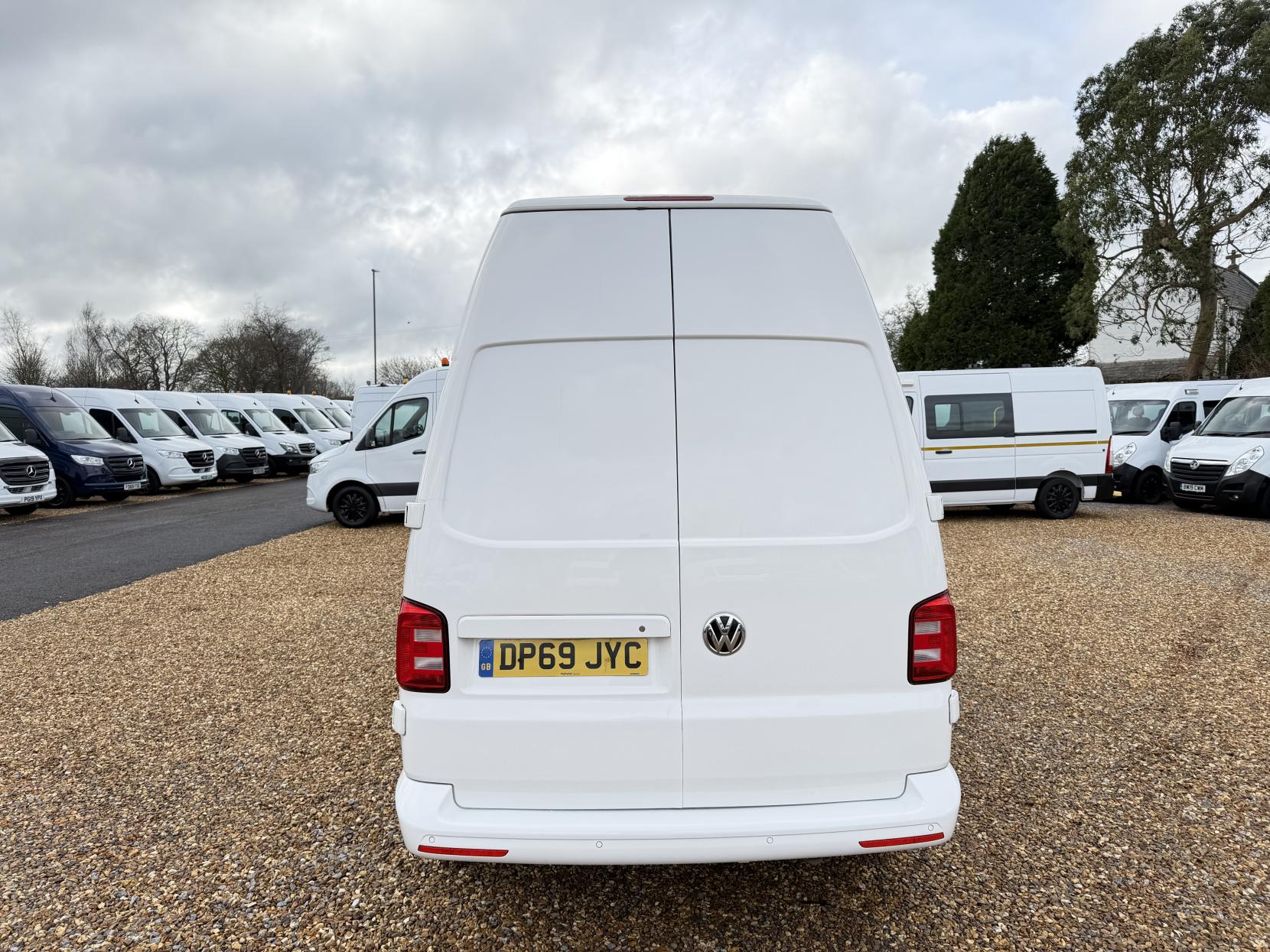Volkswagen Transporter 2.0 TDI T28 Trendline Panel Van 5dr Diesel Manual FWD LWB Euro 6 (s/s) (102 ps)