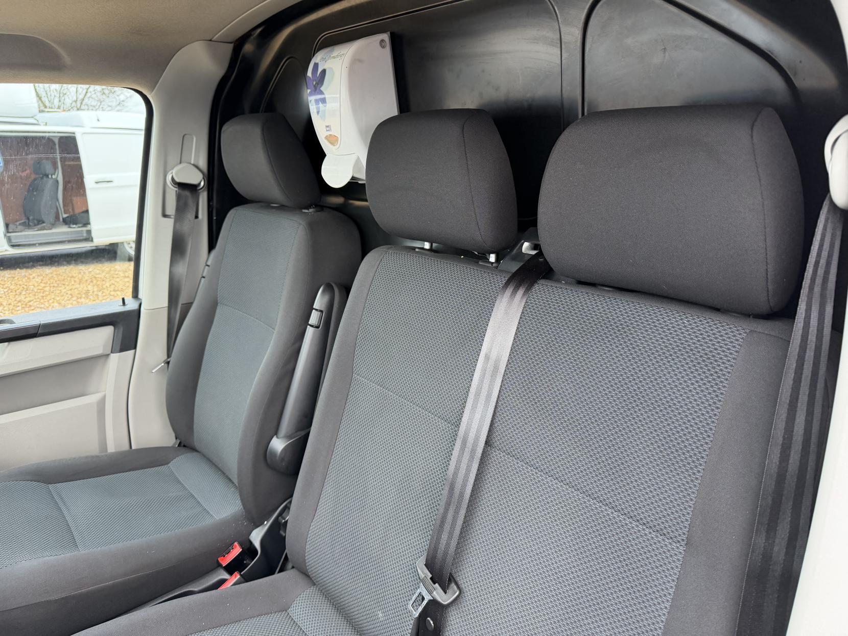 Volkswagen Transporter 2.0 TDI T28 Trendline Panel Van 5dr Diesel Manual FWD LWB Euro 6 (s/s) (102 ps)