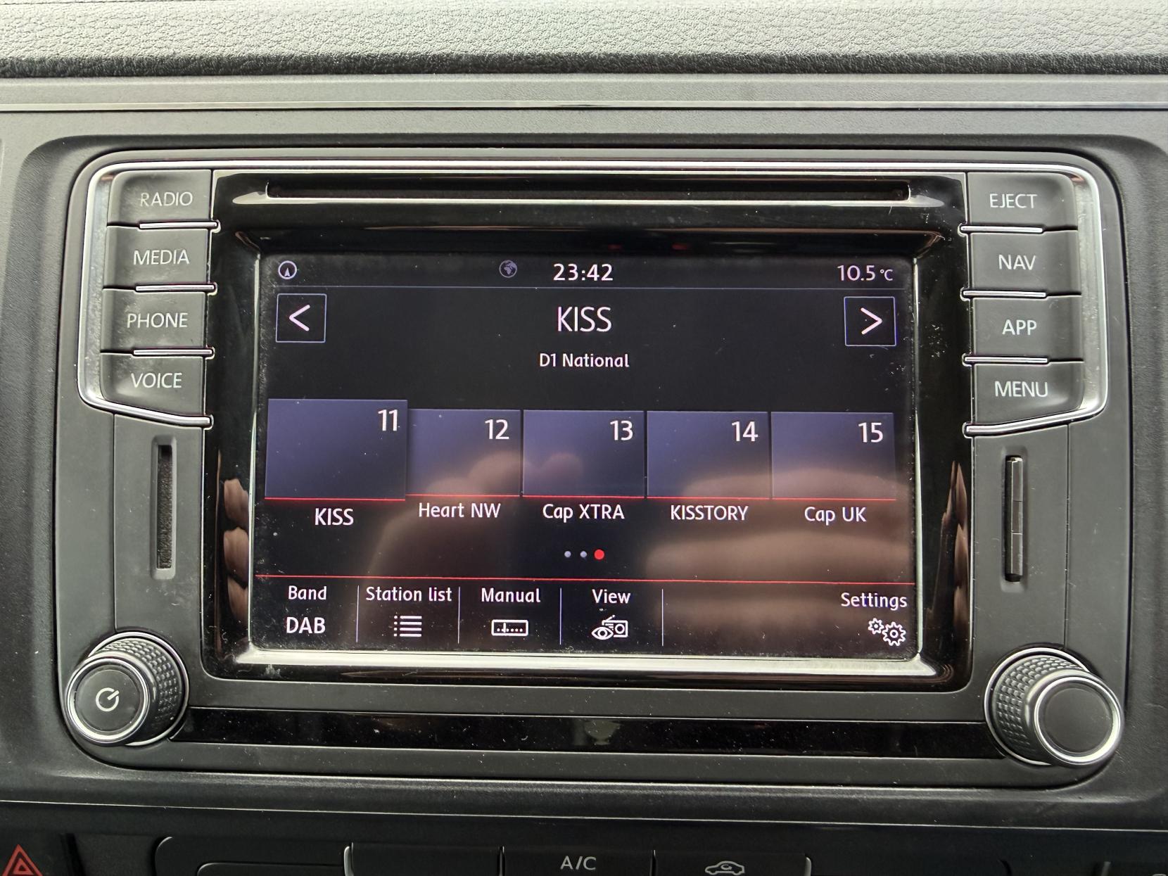 Volkswagen Transporter 2.0 TDI T28 Trendline Panel Van 5dr Diesel Manual FWD LWB Euro 6 (s/s) (102 ps)