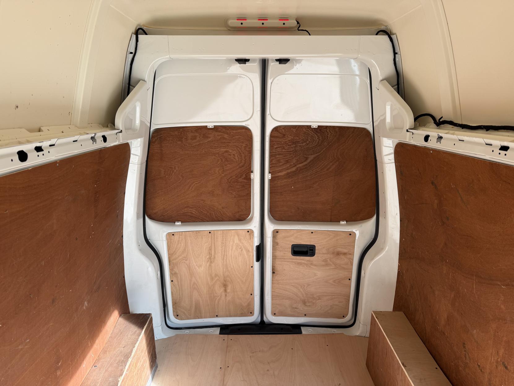 Volkswagen Transporter 2.0 TDI T28 Trendline Panel Van 5dr Diesel Manual FWD LWB Euro 6 (s/s) (102 ps)