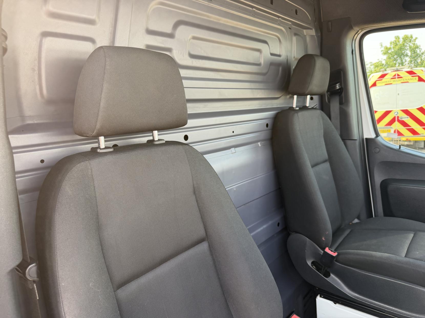 2019 Mercedes-Benz Sprinter 2.1 311 CDI Panel Van 5dr Diesel Manual RWD L3 H2 Euro 6 (114 ps) - Thumbnail 13