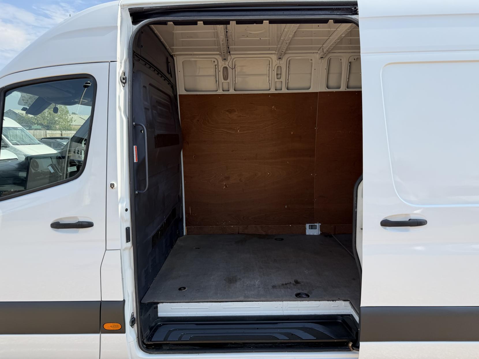 2019 Mercedes-Benz Sprinter 2.1 311 CDI Panel Van 5dr Diesel Manual RWD L3 H2 Euro 6 (114 ps) - Thumbnail 32