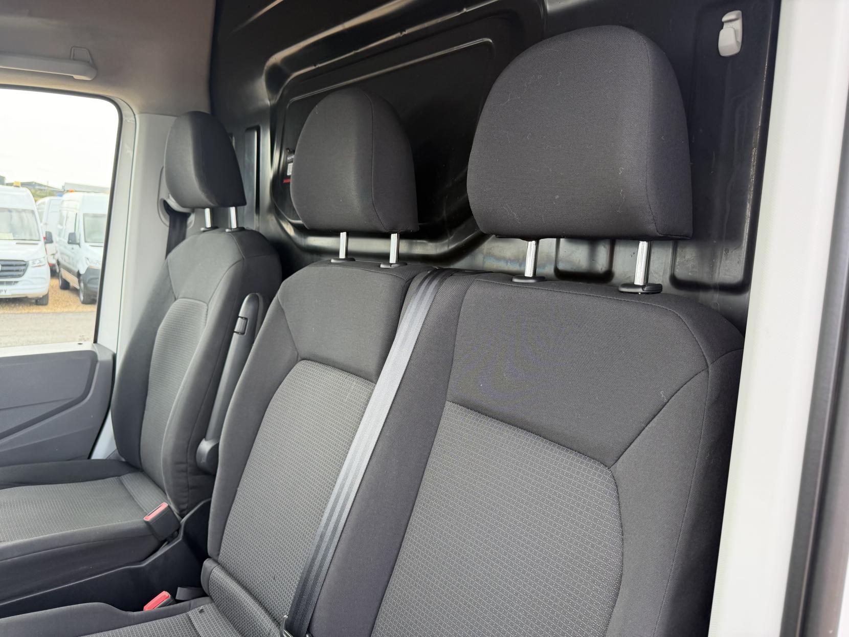2020 MAN TGE 2.0 3140d Panel Van 5dr Diesel Manual FWD LWB High Roof Euro 6 (s/s) (140 ps) - Thumbnail 16